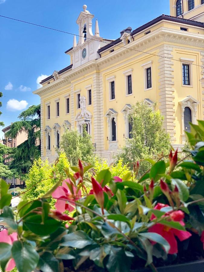 Bue Nero Suites Verona Ngoại thất bức ảnh