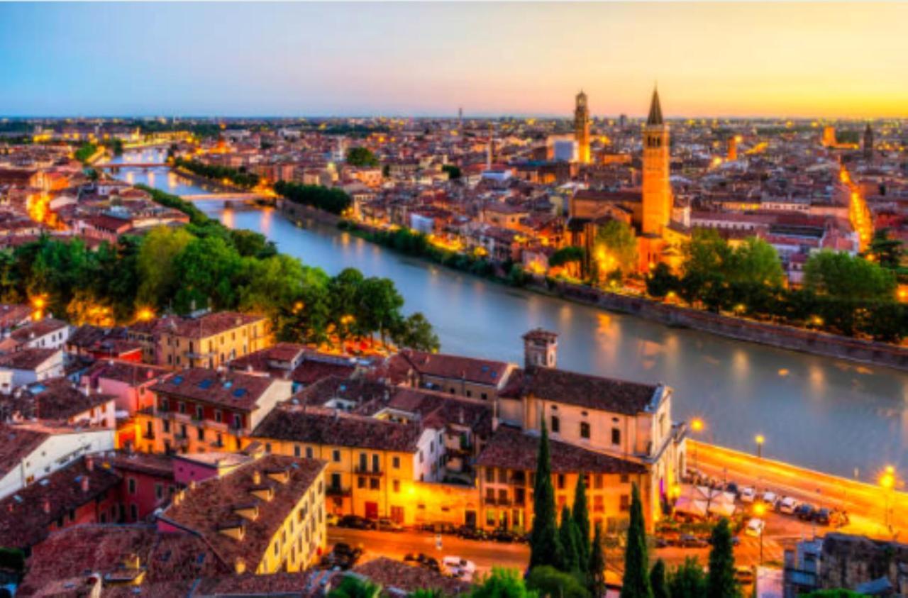 Bue Nero Suites Verona Ngoại thất bức ảnh